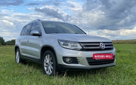 Volkswagen Tiguan I, 2011 год, 1 700 000 рублей, 2 фотография