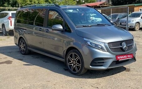 Mercedes-Benz V-Класс, 2019 год, 5 900 000 рублей, 3 фотография