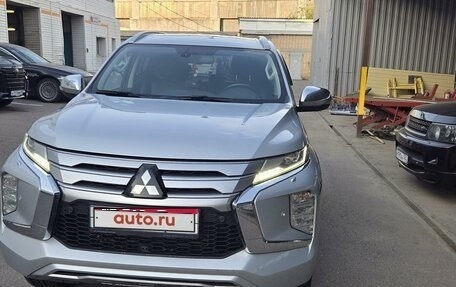 Mitsubishi Pajero Sport III рестайлинг, 2021 год, 4 700 000 рублей, 1 фотография