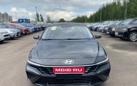 Hyundai Elantra, 2023 год, 2 500 000 рублей, 2 фотография