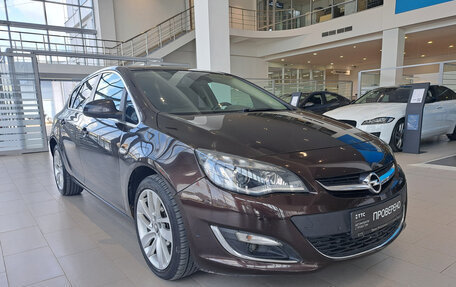 Opel Astra J, 2014 год, 1 185 000 рублей, 3 фотография