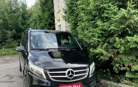 Mercedes-Benz V-Класс, 2018 год, 4 900 000 рублей, 1 фотография