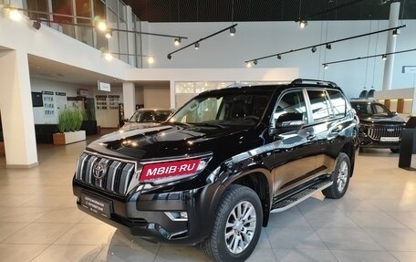 Toyota Land Cruiser Prado 150 рестайлинг 2, 2018 год, 6 245 000 рублей, 1 фотография