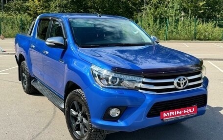 Toyota Hilux VIII, 2015 год, 3 700 000 рублей, 2 фотография