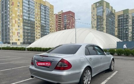 Mercedes-Benz E-Класс, 2008 год, 1 110 000 рублей, 6 фотография