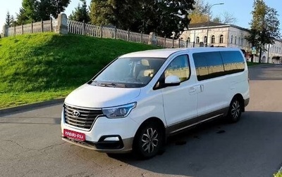 Hyundai H-1 II рестайлинг, 2021 год, 4 000 000 рублей, 1 фотография