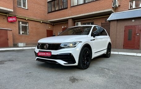 Volkswagen Tiguan II, 2021 год, 4 550 000 рублей, 1 фотография