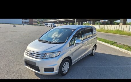 Honda Freed I, 2010 год, 1 220 000 рублей, 19 фотография