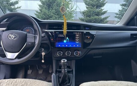 Toyota Corolla, 2013 год, 1 250 000 рублей, 4 фотография