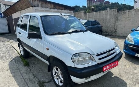 Chevrolet Niva I рестайлинг, 2003 год, 455 000 рублей, 2 фотография