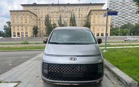 Hyundai Staria, 2023 год, 6 770 000 рублей, 2 фотография