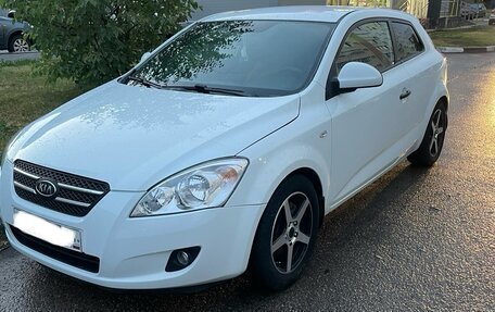 KIA cee'd I рестайлинг, 2008 год, 485 000 рублей, 1 фотография