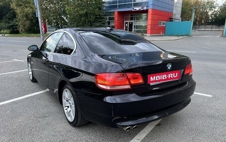 BMW 3 серия, 2007 год, 1 800 000 рублей, 3 фотография