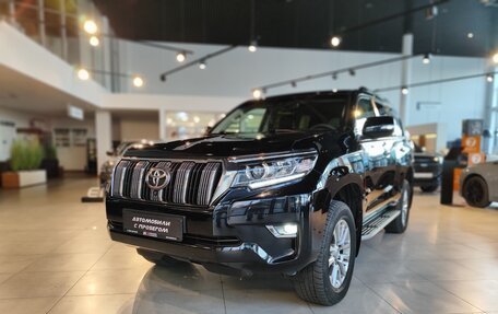 Toyota Land Cruiser Prado 150 рестайлинг 2, 2018 год, 6 245 000 рублей, 2 фотография