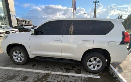 Toyota Land Cruiser Prado 150 рестайлинг 2, 2019 год, 4 220 000 рублей, 4 фотография