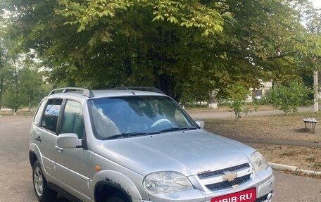 Chevrolet Niva I рестайлинг, 2009 год, 345 000 рублей, 2 фотография