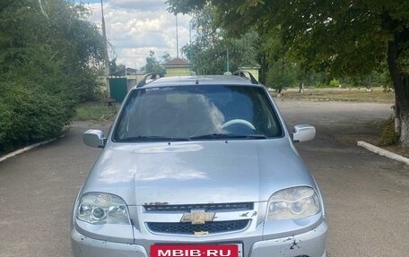 Chevrolet Niva I рестайлинг, 2009 год, 345 000 рублей, 3 фотография