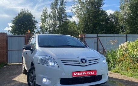 Toyota Auris II, 2012 год, 999 000 рублей, 1 фотография