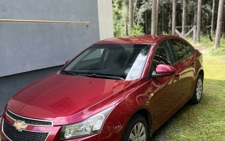 Chevrolet Cruze II, 2011 год, 800 000 рублей, 1 фотография