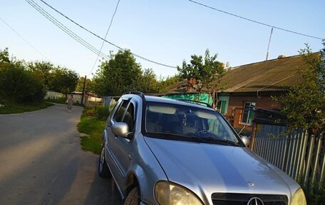 Mercedes-Benz M-Класс, 1998 год, 540 000 рублей, 1 фотография