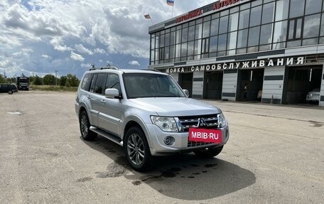 Mitsubishi Pajero IV, 2011 год, 2 700 000 рублей, 3 фотография