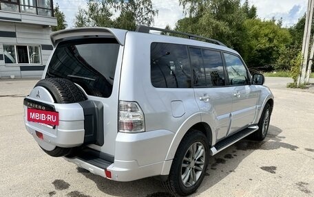 Mitsubishi Pajero IV, 2011 год, 2 700 000 рублей, 6 фотография