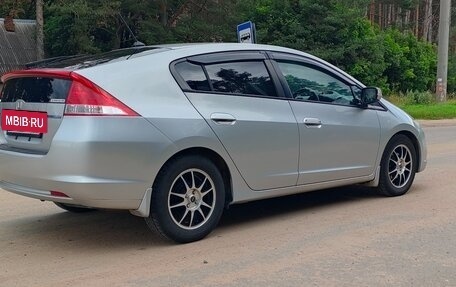 Honda Insight II рестайлинг, 2010 год, 875 000 рублей, 3 фотография