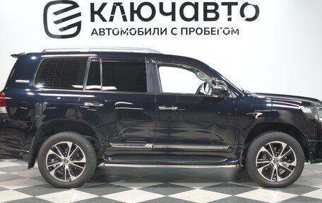 Toyota Land Cruiser 200, 2015 год, 5 750 000 рублей, 3 фотография