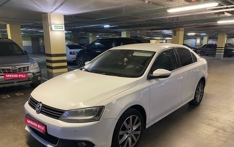 Volkswagen Jetta VI, 2012 год, 850 000 рублей, 1 фотография