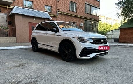 Volkswagen Tiguan II, 2021 год, 4 550 000 рублей, 3 фотография