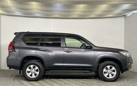 Toyota Land Cruiser Prado 150 рестайлинг 2, 2019 год, 5 149 000 рублей, 4 фотография