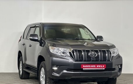 Toyota Land Cruiser Prado 150 рестайлинг 2, 2019 год, 5 149 000 рублей, 3 фотография