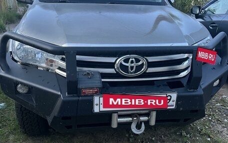 Toyota Hilux VIII, 2015 год, 3 300 000 рублей, 3 фотография