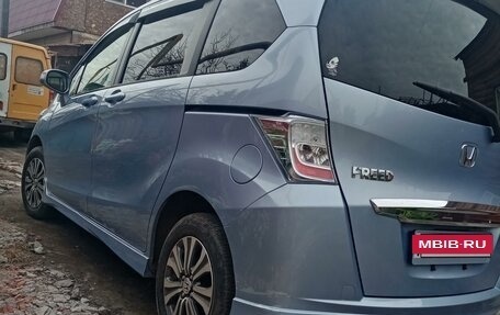 Honda Freed I, 2014 год, 1 380 000 рублей, 5 фотография