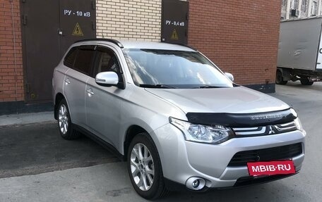 Mitsubishi Outlander III рестайлинг 3, 2013 год, 1 750 000 рублей, 3 фотография