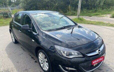 Opel Astra J, 2013 год, 960 000 рублей, 3 фотография