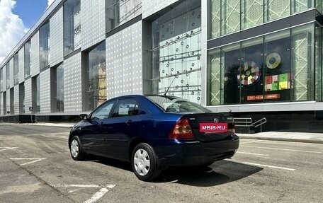 Toyota Corolla, 2004 год, 1 550 000 рублей, 4 фотография