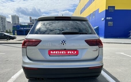 Volkswagen Tiguan II, 2017 год, 2 390 000 рублей, 3 фотография