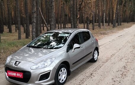 Peugeot 308 II, 2011 год, 580 000 рублей, 2 фотография