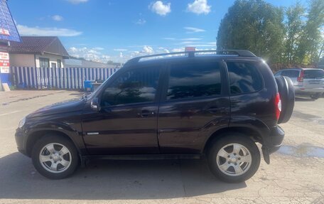 Chevrolet Niva I рестайлинг, 2011 год, 615 000 рублей, 8 фотография