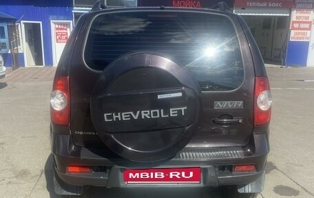 Chevrolet Niva I рестайлинг, 2011 год, 615 000 рублей, 5 фотография