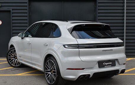 Porsche Cayenne III, 2024 год, 24 950 000 рублей, 8 фотография