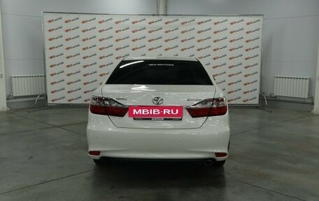 Toyota Camry, 2016 год, 2 100 000 рублей, 4 фотография