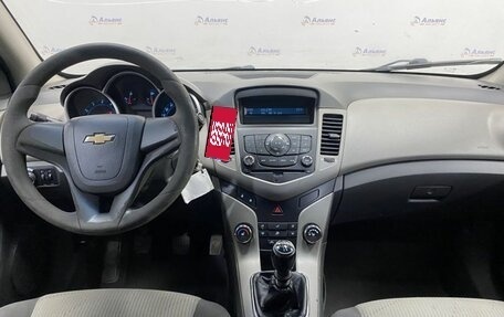 Chevrolet Cruze II, 2010 год, 450 000 рублей, 9 фотография