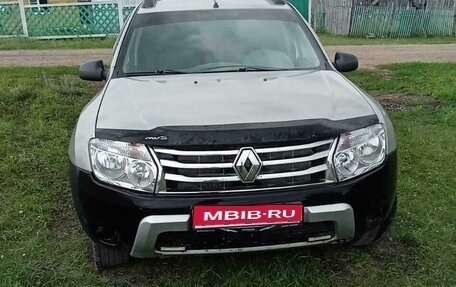 Renault Duster I рестайлинг, 2013 год, 800 000 рублей, 1 фотография