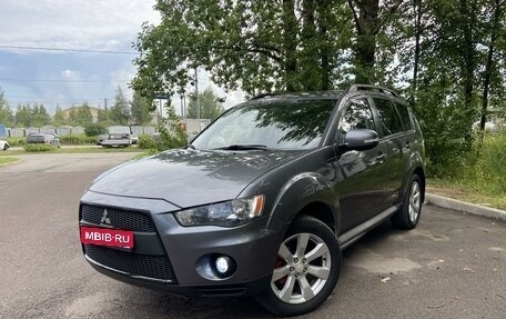 Mitsubishi Outlander III рестайлинг 3, 2010 год, 1 100 000 рублей, 1 фотография