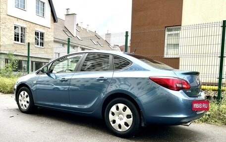 Opel Astra J, 2012 год, 980 000 рублей, 11 фотография