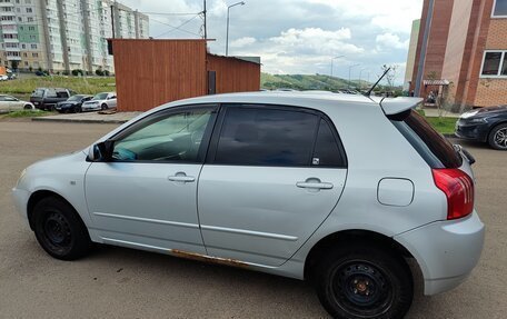 Toyota Corolla, 2004 год, 630 000 рублей, 4 фотография