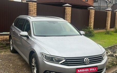 Volkswagen Passat B8 рестайлинг, 2018 год, 2 100 000 рублей, 1 фотография