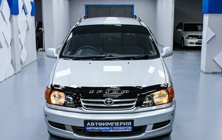 Toyota Ipsum II, 2000 год, 928 000 рублей, 4 фотография